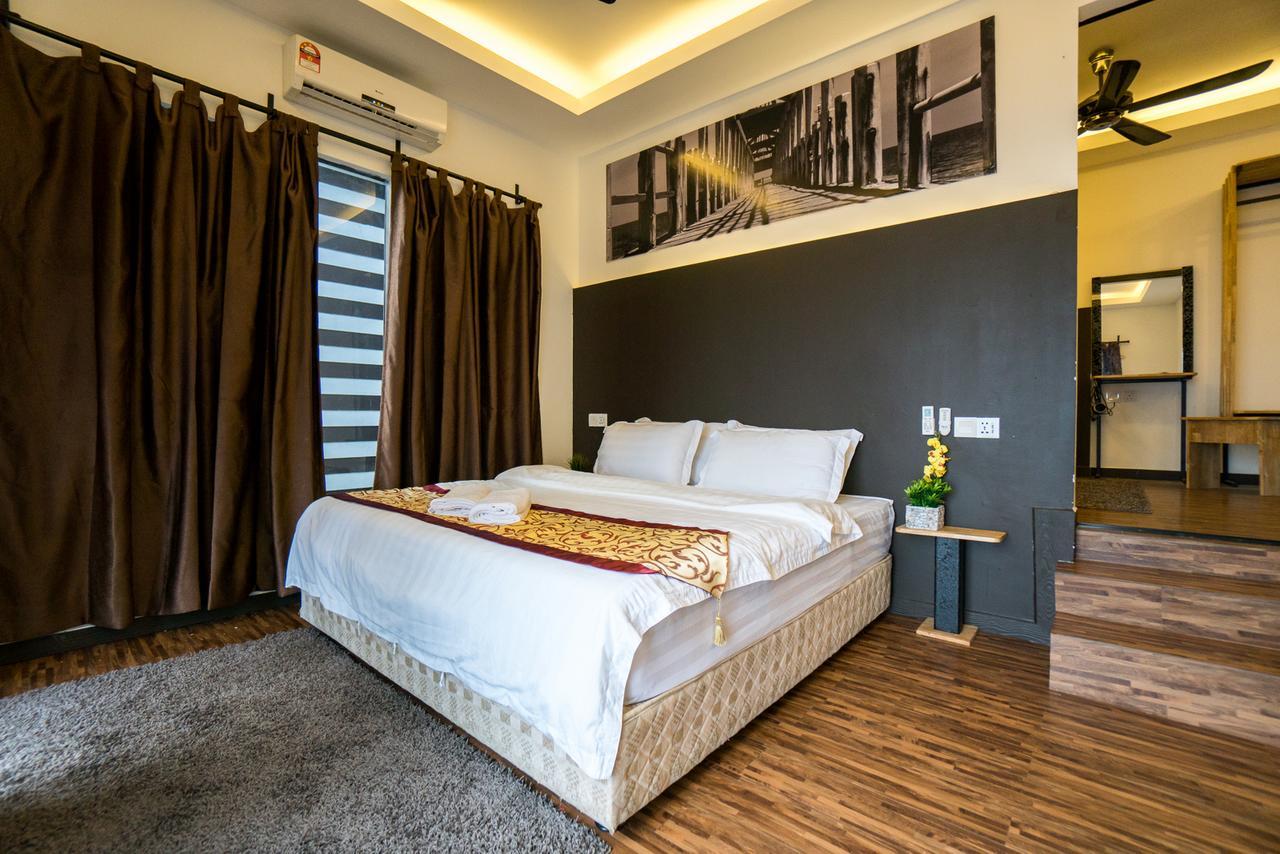 The Barat Tioman Beach Resort Kampong Juara Экстерьер фото